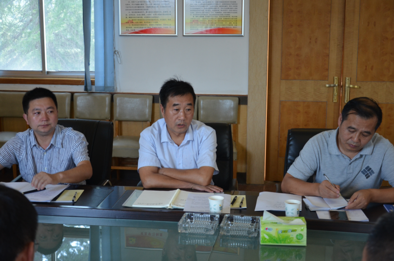 市公路局黨委副書記、局長(zhǎng)田俊良到我公司調(diào)研指導(dǎo)工作